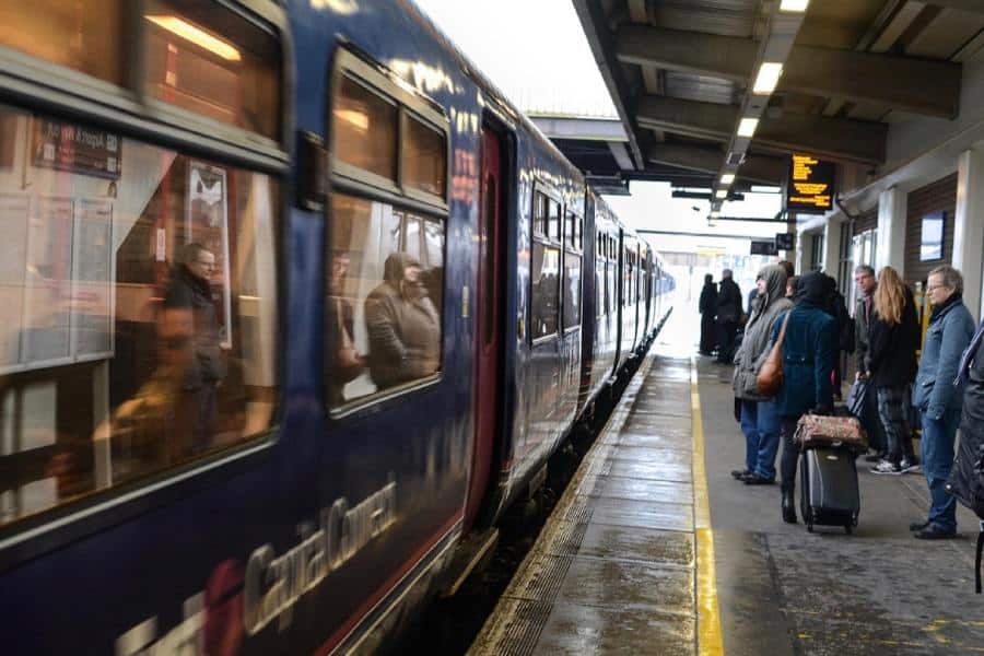 L’hypnose pour dépasser sa peur de prendre le train